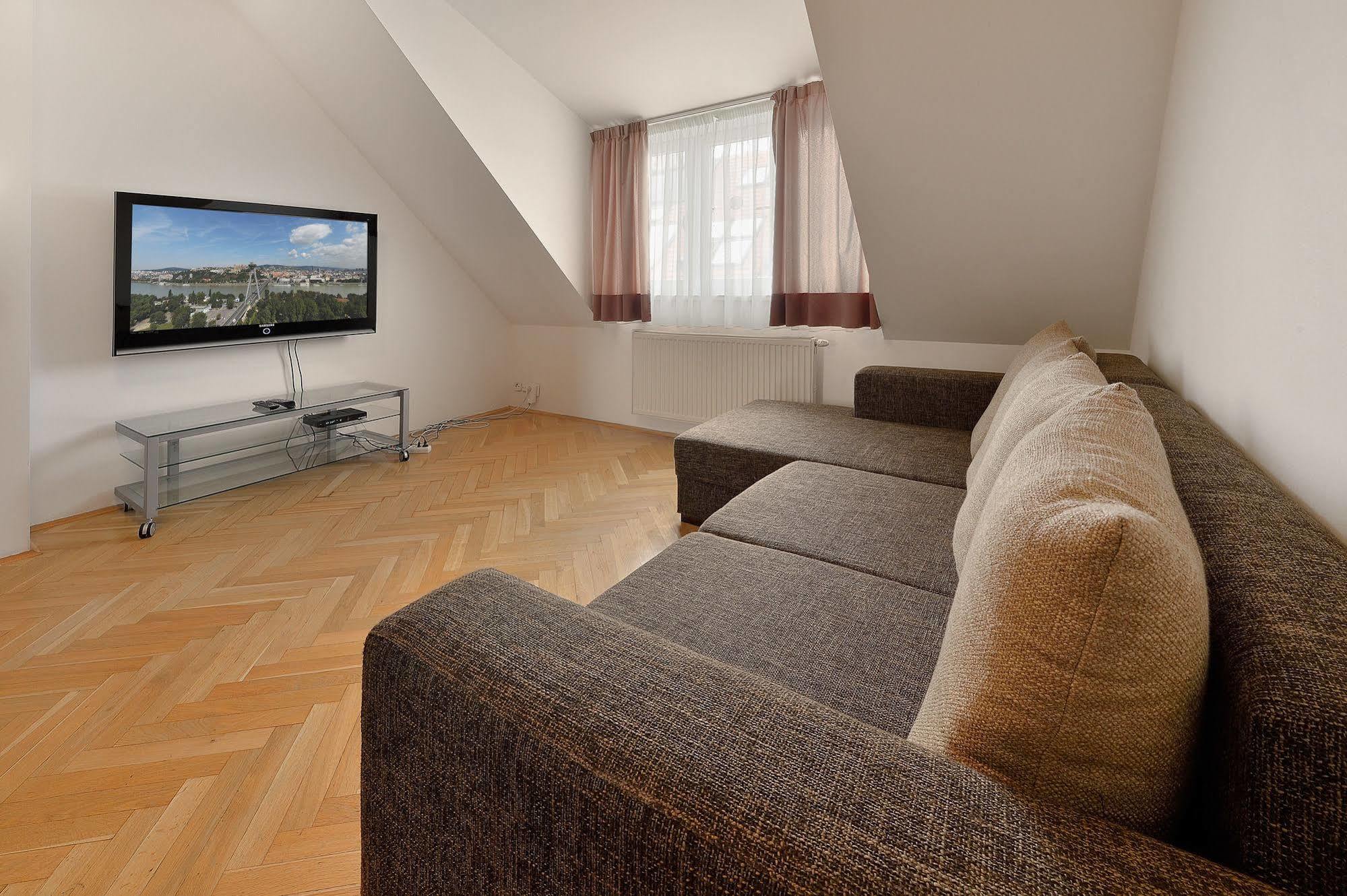 Ambiente Serviced Apartments - Tallerova Bratysława Zewnętrze zdjęcie