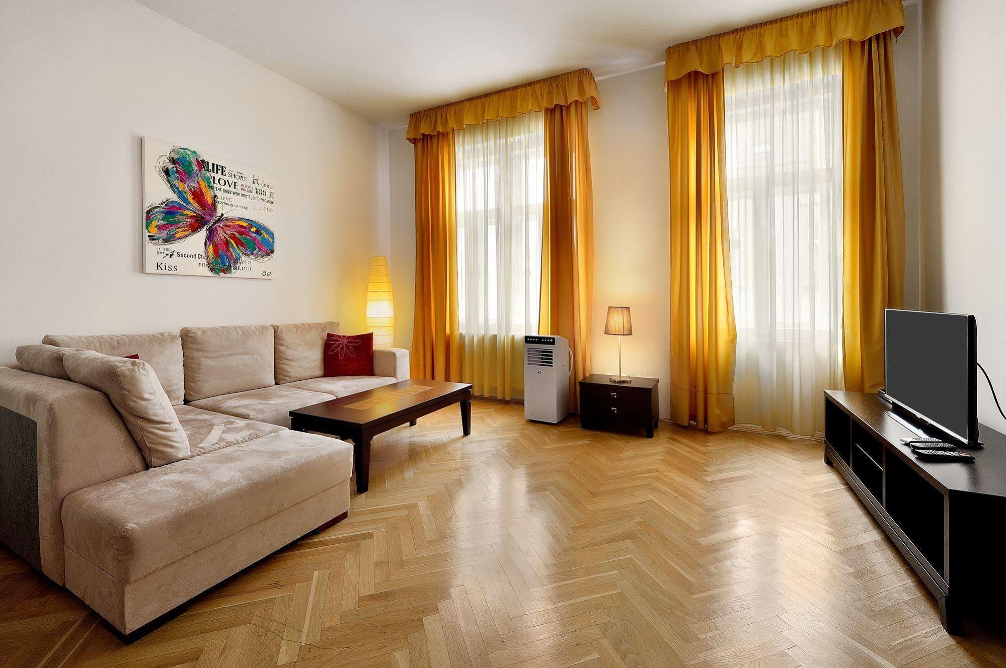 Ambiente Serviced Apartments - Tallerova Bratysława Zewnętrze zdjęcie