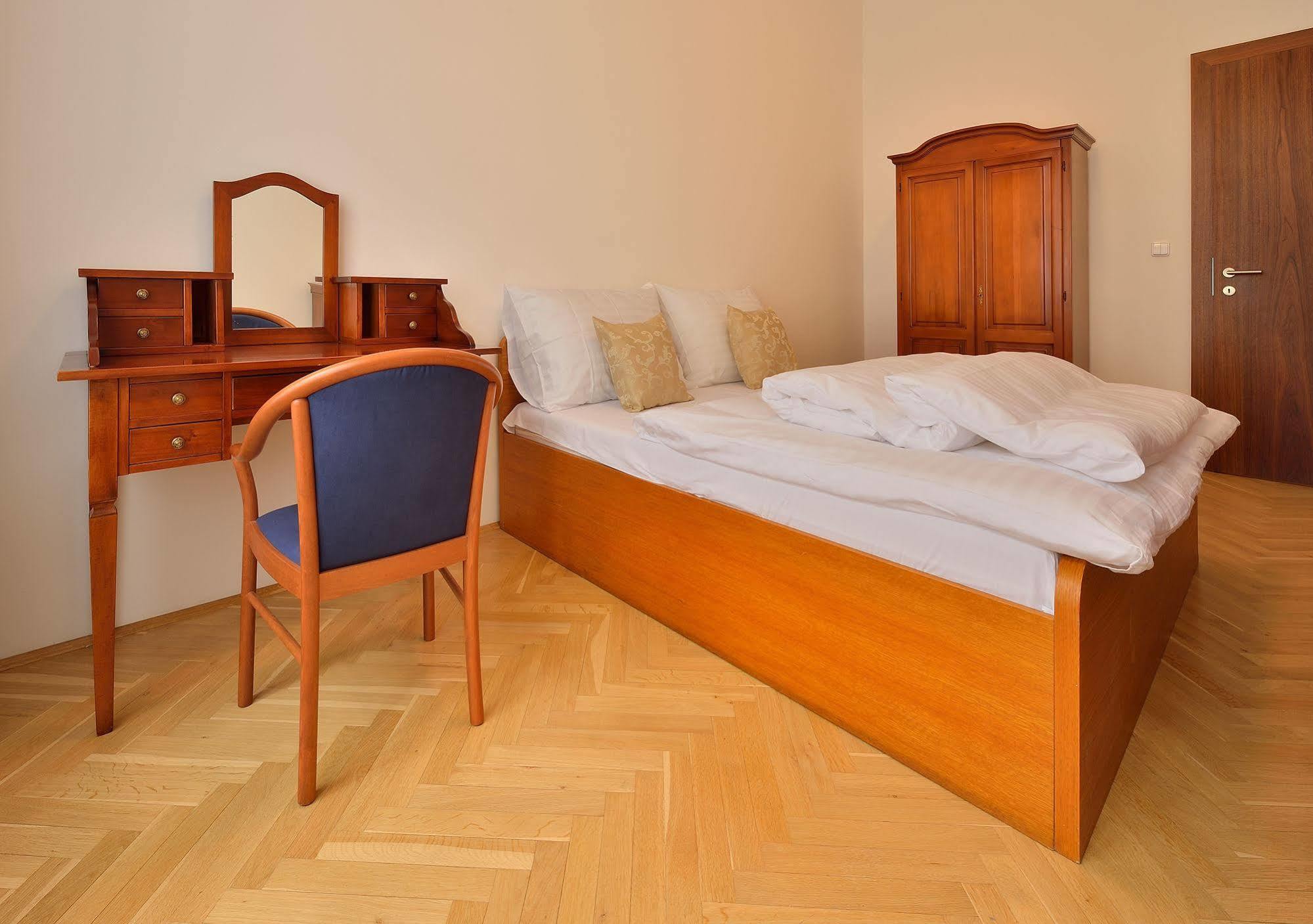 Ambiente Serviced Apartments - Tallerova Bratysława Zewnętrze zdjęcie